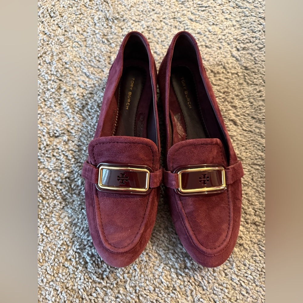 Tory Burch Georgia Suede Loafer In Purple